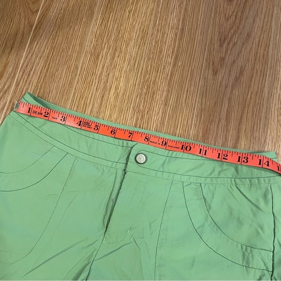 Mountain Hardwear Green Technical Hiking Shorts - Youth L - Picture 12 of 14